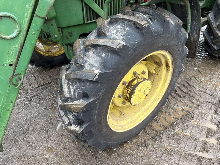 john-deere-2350-image-9