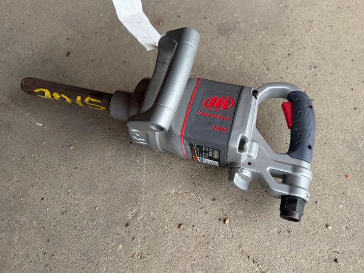 #2015-•-ingersoll-rand-2850-1in-impact-wrench-image-1