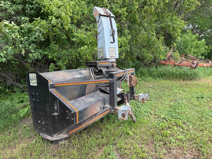 rugged-roost-snow-blower-image-5