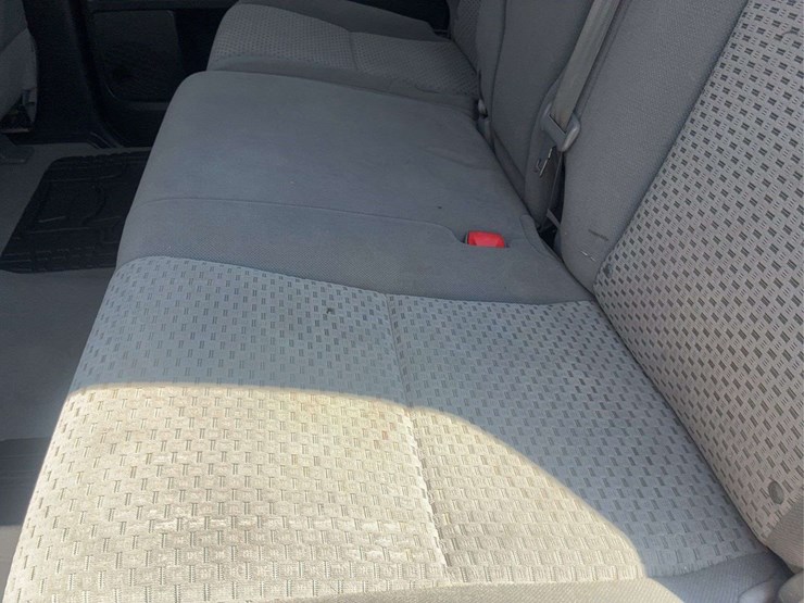 2010-toyota-tundra-image-21