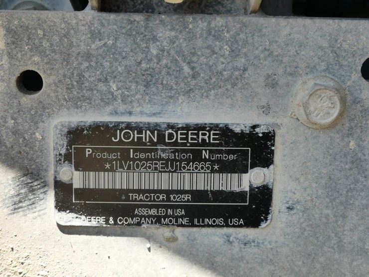 2018-john-deere-1025r-image-16