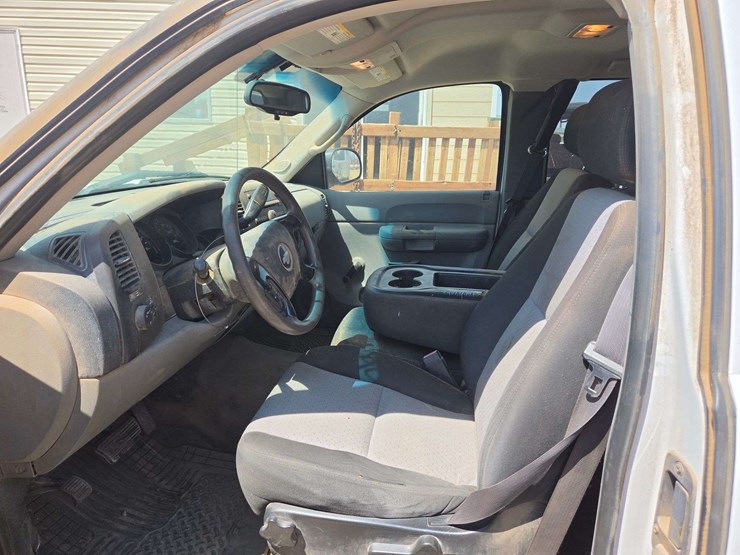 2008-chevrolet-silverado-1500-ls-image-23