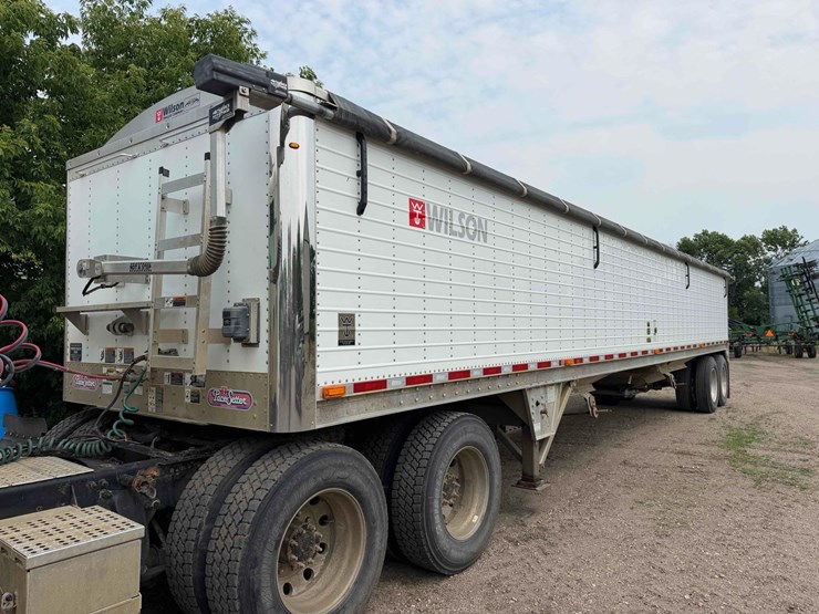 wilson-grain-trailer-image-1