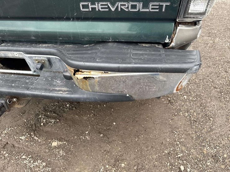2002-chevrolet-silverado-1500-z71-image-11