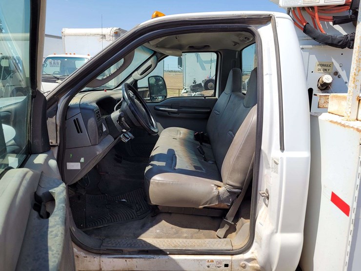 2003-ford-f450-image-17