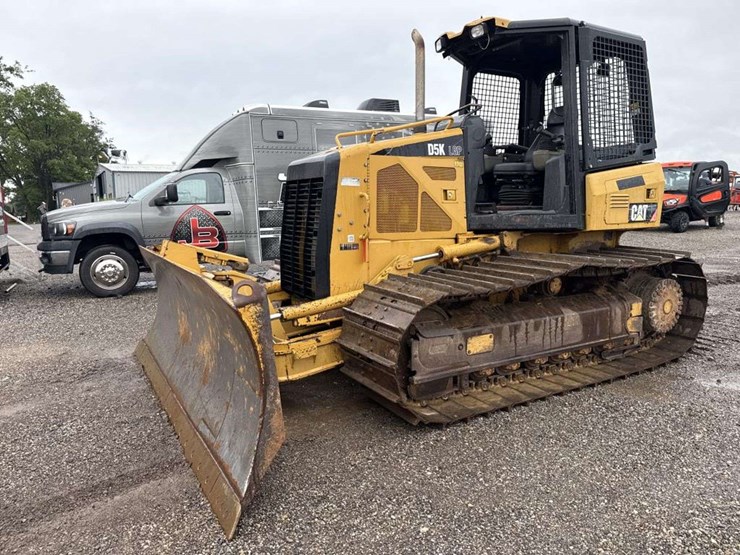 caterpillar-d5k-image-2