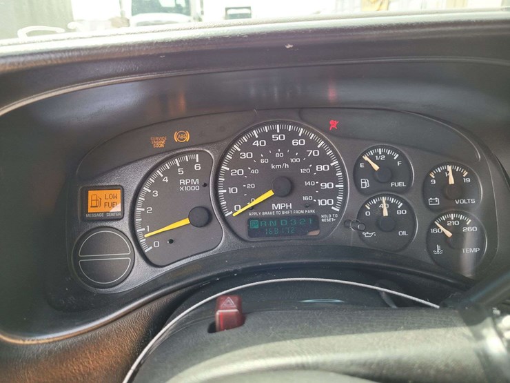 2000-chevrolet-silverado-1500-image-15