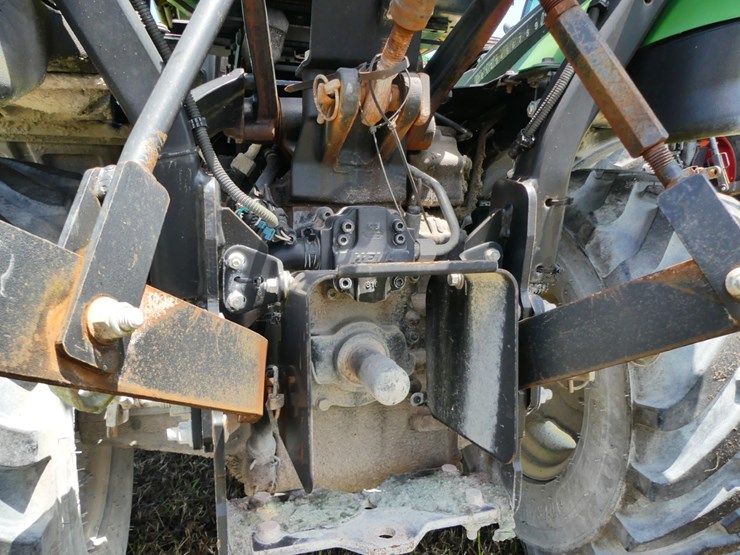 2018-john-deere-1025r-image-6