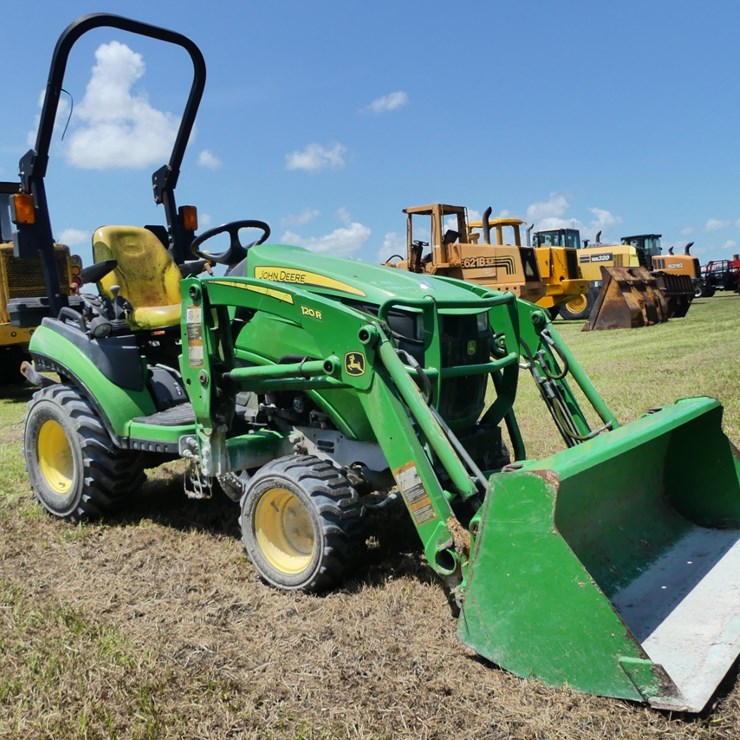 2018 JOHN DEERE 1025R