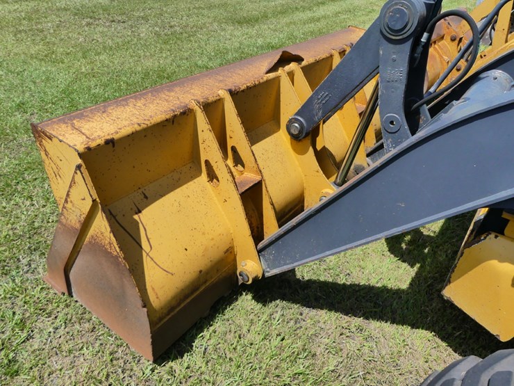 2020-deere-310sl-image-11
