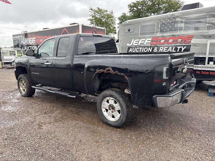 2009-chevrolet-silverado-1500-image-2