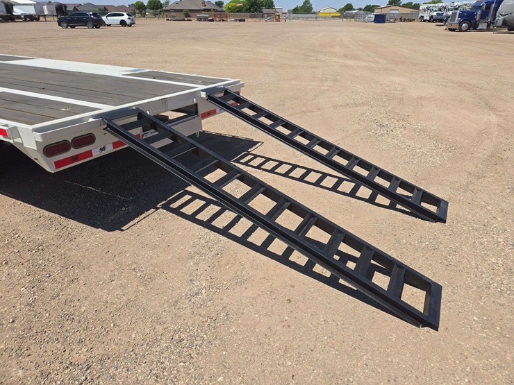 2023-super-champion-flatbed-trailer-image-15