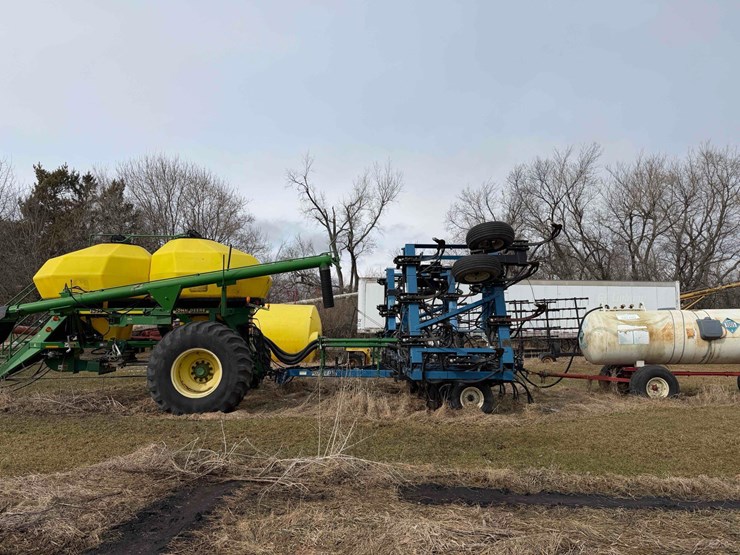 john-deere-1900-image-2