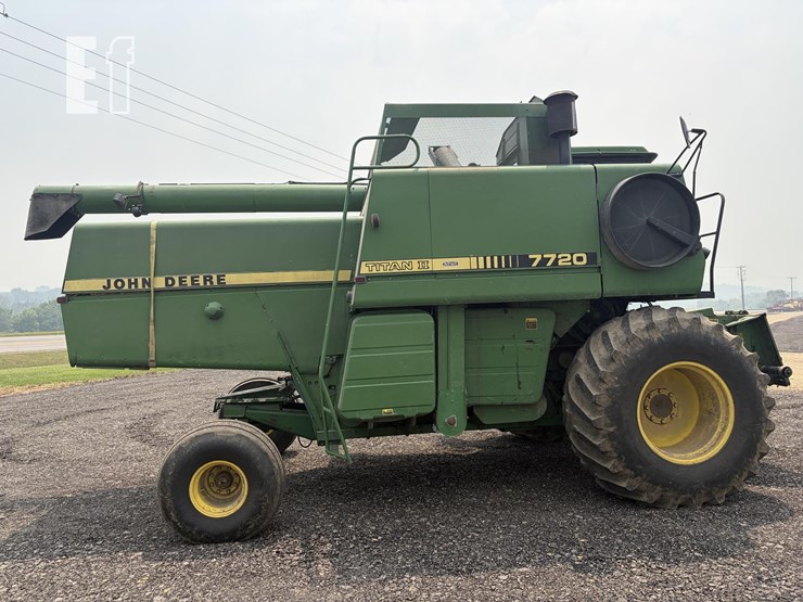 1985-john-deere-7720-titan-ii-image-6
