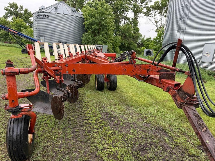 international-800-plow-image-8