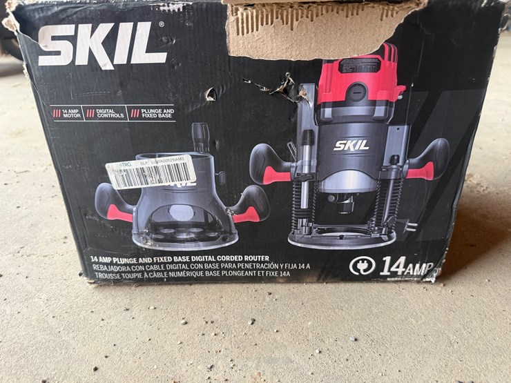 #2013-•-14-amp-skil-plunge-and-fixed-base-digital-corded-router-image-7