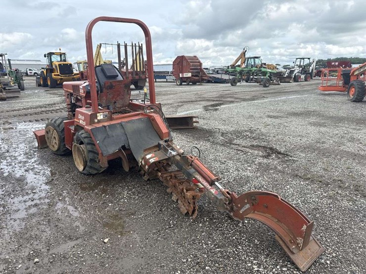 ditch-witch-3610-image-2