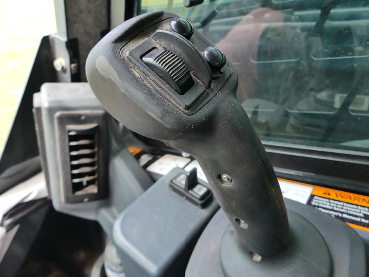 deere-333g-image-15