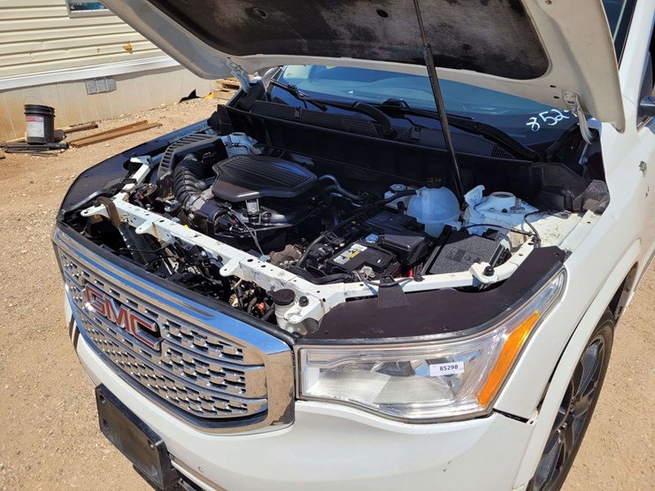 2018-gmc-acadia-denali-image-22