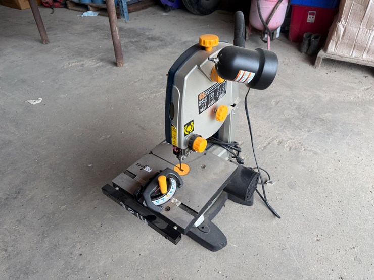 #2014-•-ryobi-band-saw-image-1