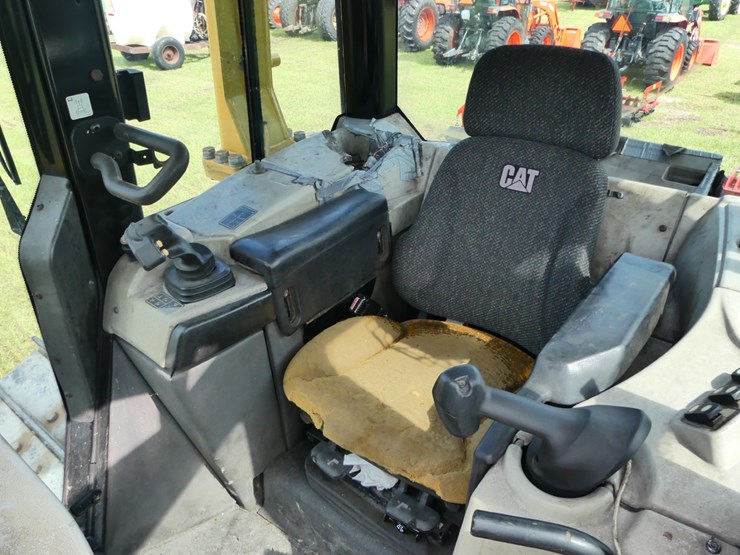 caterpillar-d6n-image-14
