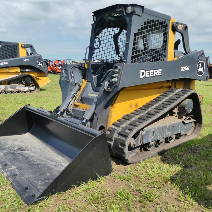DEERE 325G