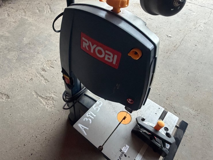 #2014-•-ryobi-band-saw-image-11