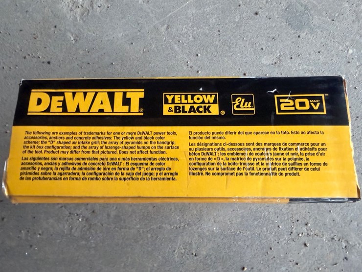 #2018-•-dewalt-20v-led-handheld-area-light-image-7