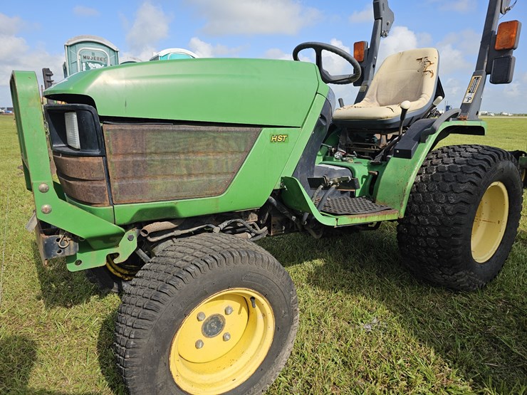 john-deere-4110-image-5