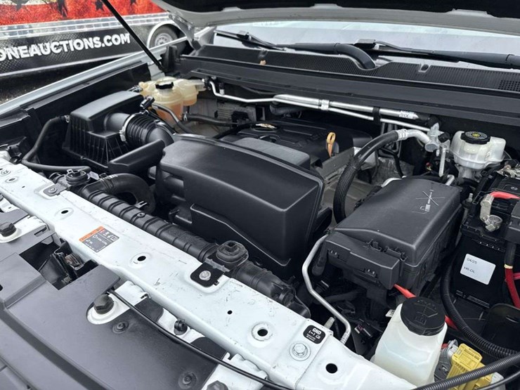2020-chevrolet-colorado-image-18