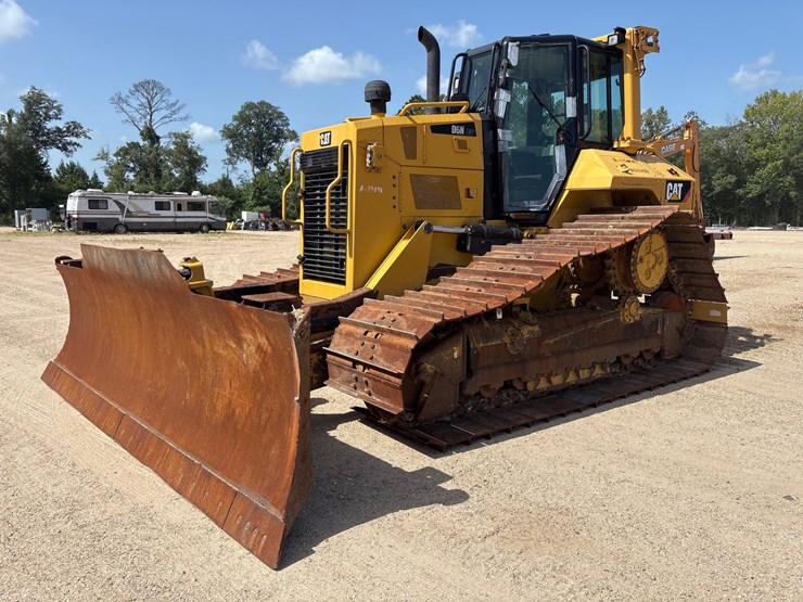 caterpillar-d6n-lgp-image-1