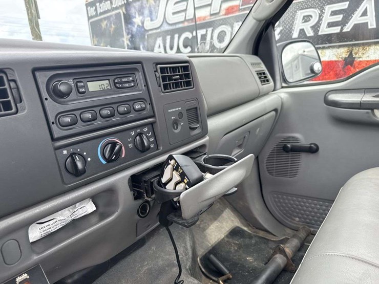 2003-ford-f350-image-14
