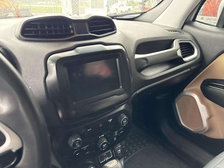2018-jeep-renegade-image-15