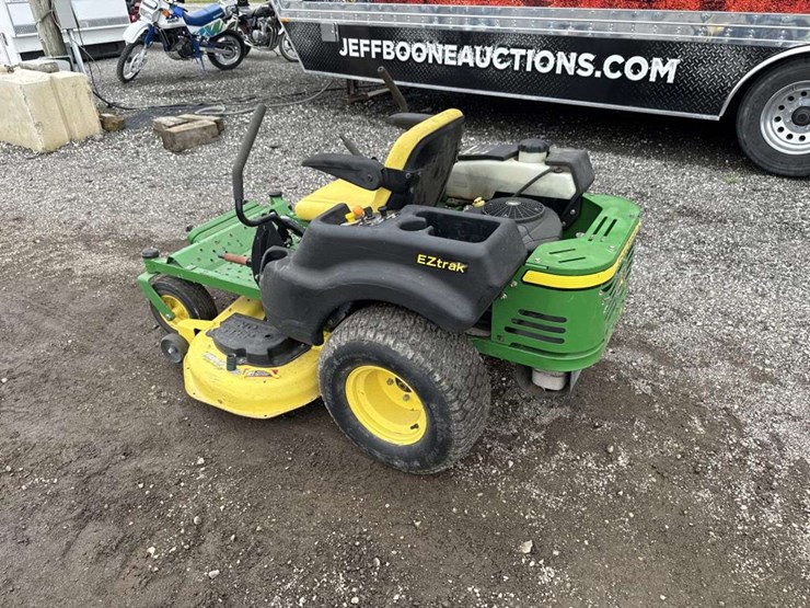 john-deere-425-image-2