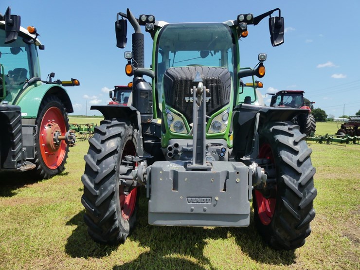 fendt-714-vario-image-2