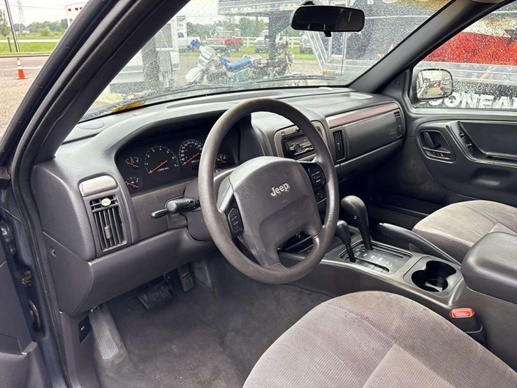 2000-jeep-grand-cherokee-laredo-image-14