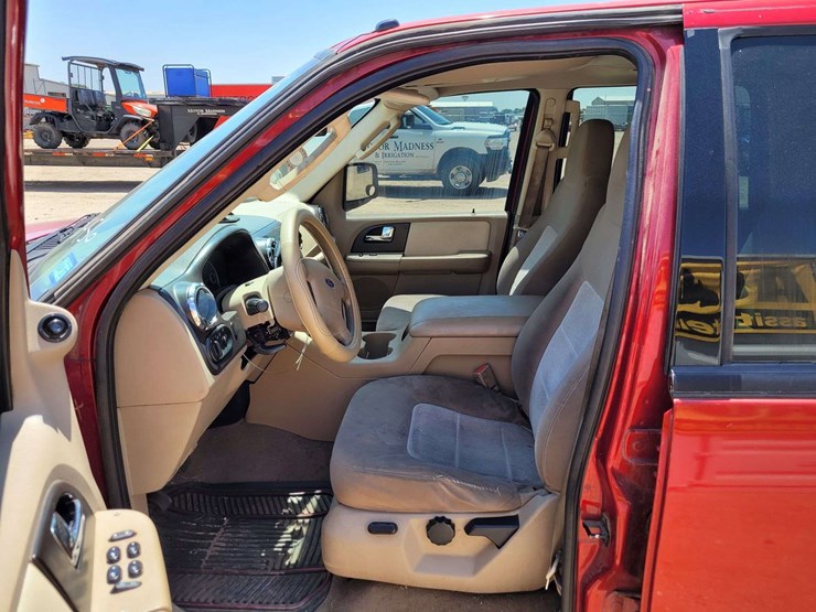 2006-ford-expedition-xlt-image-13