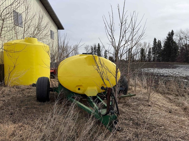 john-deere-water-cart-image-2