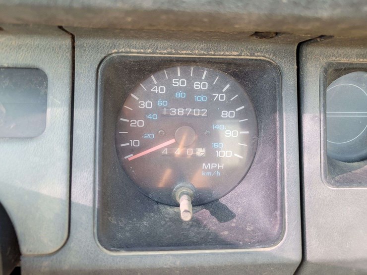 1992-jeep-wrangler-image-14