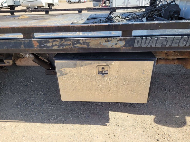 2004-ford-f550-image-5