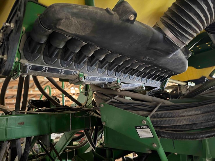 john-deere-1790-image-24