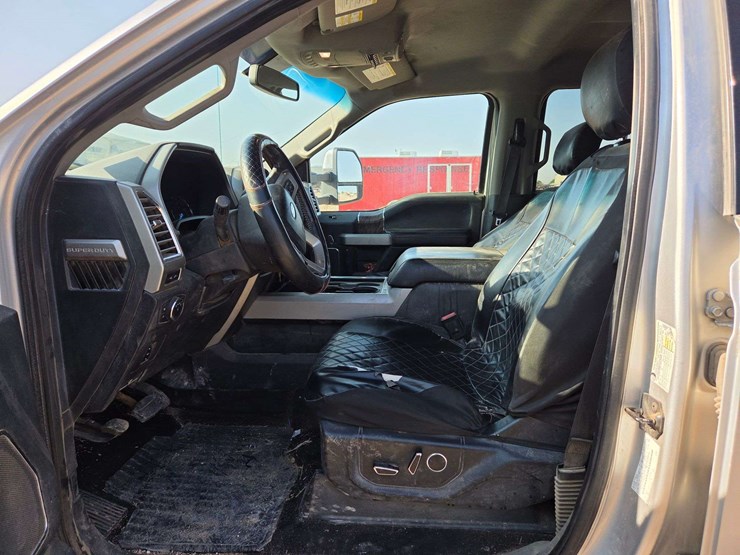 2017-ford-f350-image-17