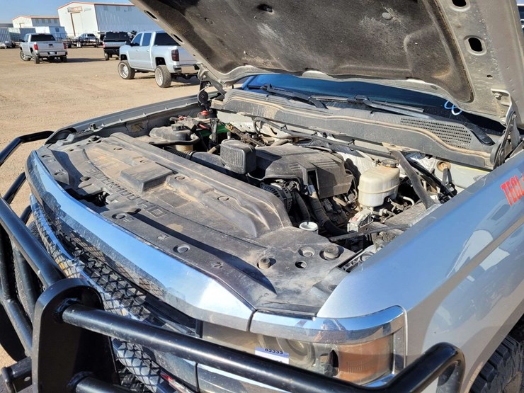 2017-chevrolet-silverado-2500-lt-image-21
