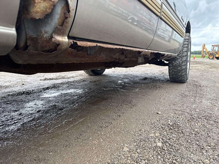 2002-chevrolet-silverado-1500-z71-image-13