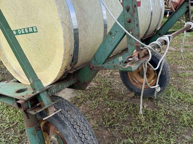 john-deere-200-image-4