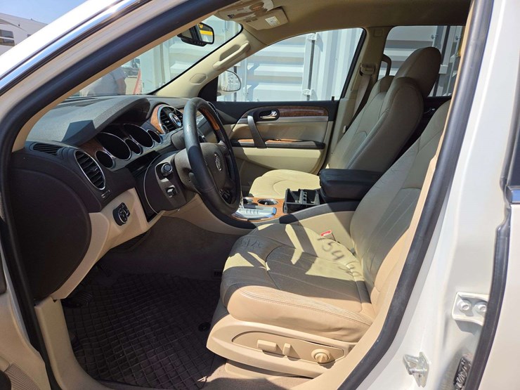 2011-buick-enclave-cxl-image-15