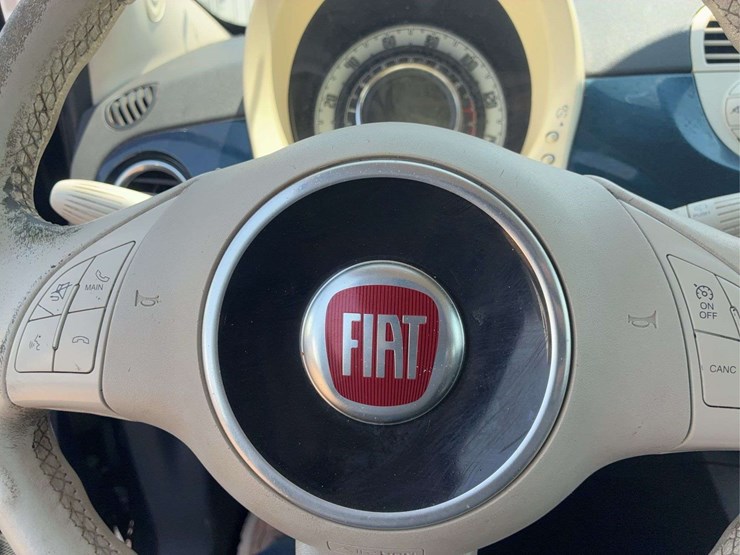 2015-fiat-500-image-16
