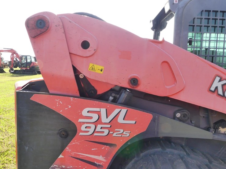 kubota-svl95-2s-image-8