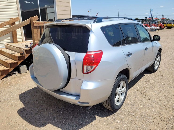 2006-toyota-rav4-image-5