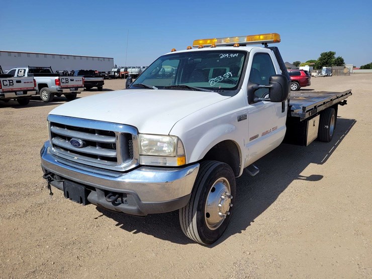 2004-ford-f550-image-1